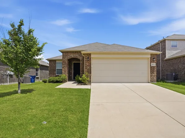 1013 Vernon Dr, Aubrey, TX 76227