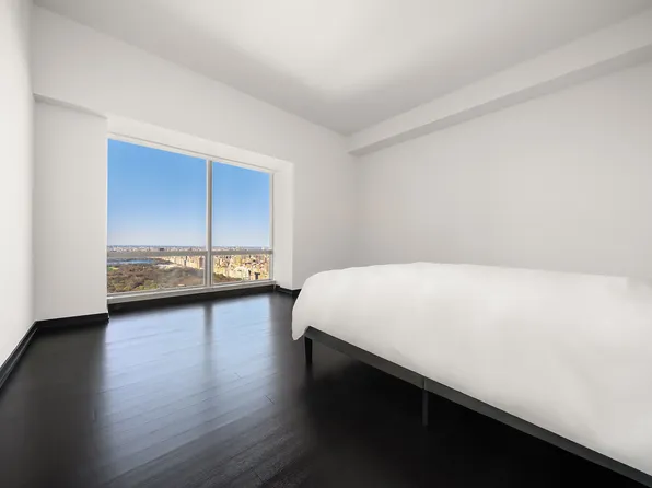 157 West 57th Street image 11 of 28