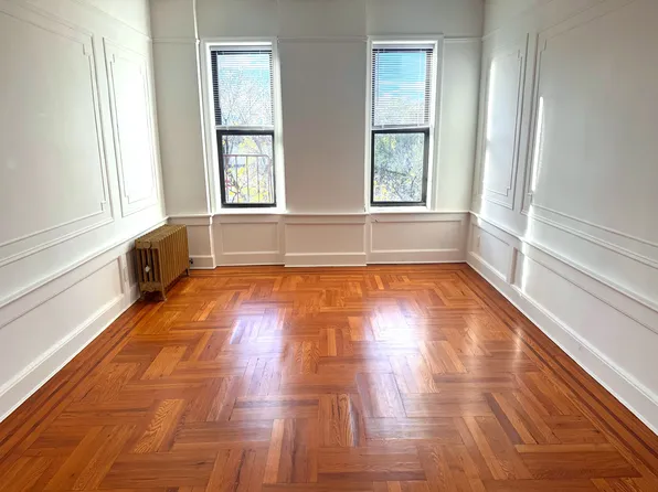 1661 11th Avenue image 1 of 5