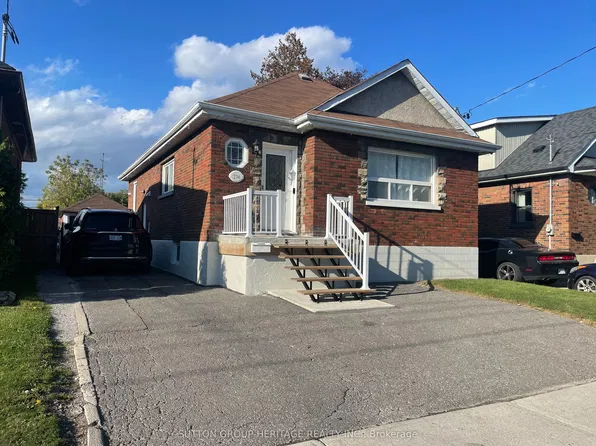 236 McNaughton Ave, Oshawa, ON L1H 3B6