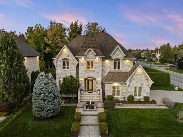 2 Rue De Dampierre, Blainville, QC J7B 0A7