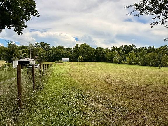 3rd image of 0 Willow Garden Cir