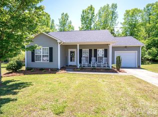 7212 Pinfeather Cir, Cramerton, NC 28032