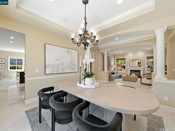 5th image of 3309 Ashbourne Cir