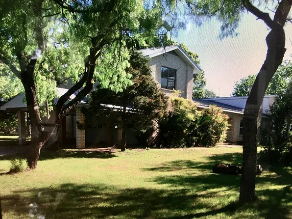 444 County Road 4770, Castroville, TX 78009