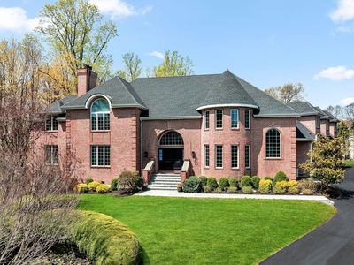 14 Golden Pond Road, White Plains, NY, 10604