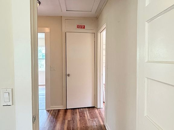 5th image of 3406 Holly Springs Rd