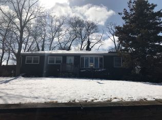 16 Riviera Dr, Mastic, NY 11950