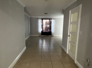 1271 W 79th St, Hialeah, FL 33014