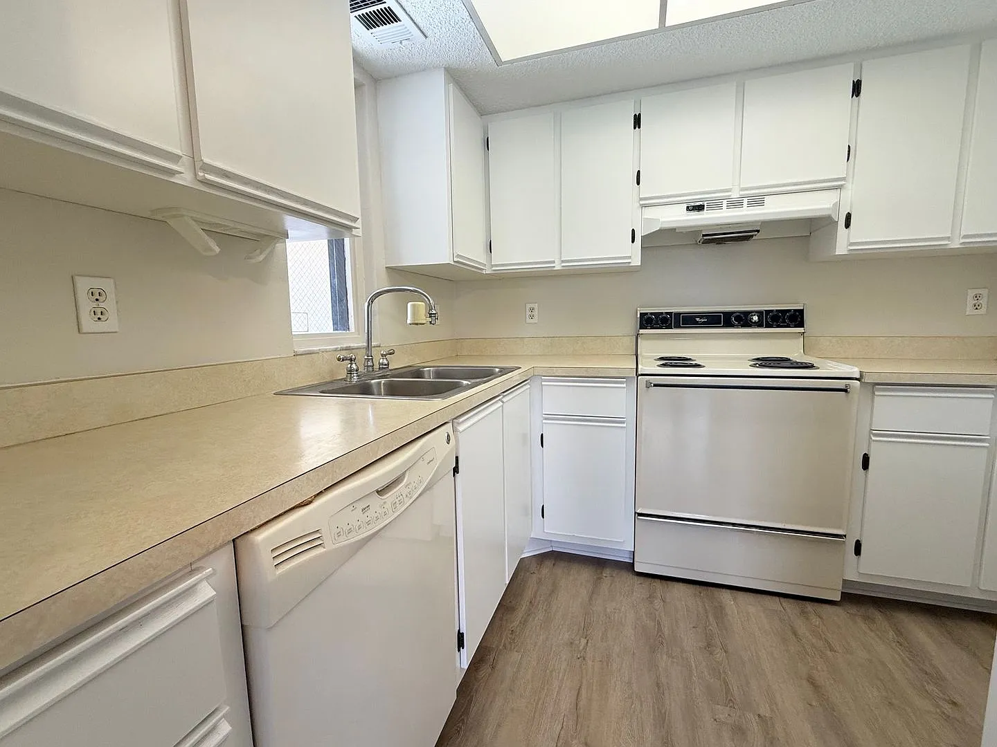 19505 Quesada Ave KK204 Port Charlotte FL — Photo 4