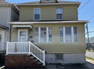 39 Pink St, Hackensack, NJ 07601