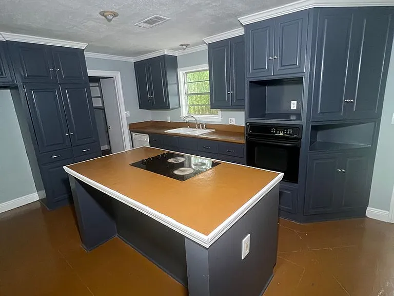 1222 Deerfield Ln — Photo 4