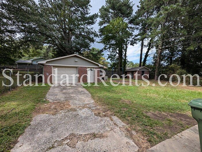 2nd image of 389 Woodstock Dr SW
