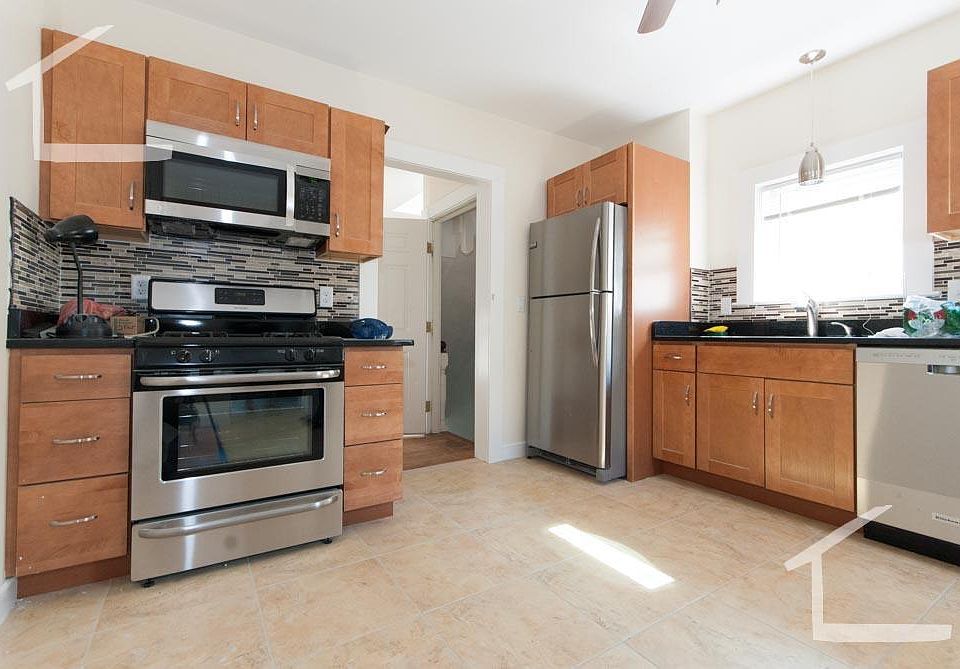 1st image of 38 Harriet St #1B