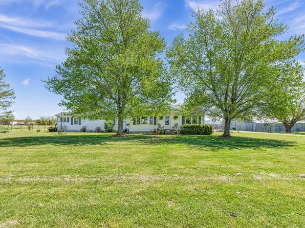 10579 State Highway 38, Elkland, MO 65644