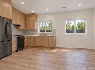 20742 Bermuda St, Chatsworth, CA 91311