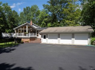 130 Herrick Rd, Elma, NY 14052