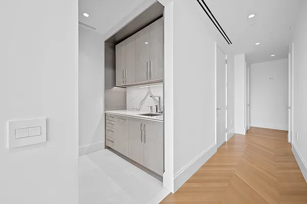 Rented by Nest Seekers International | media 26