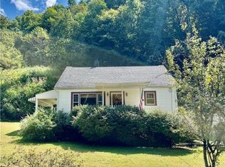 9354 Daniel Boone Pkwy, Foster, WV 25081