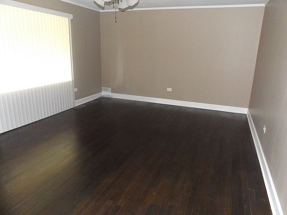 3rd image of 206 Harmon St