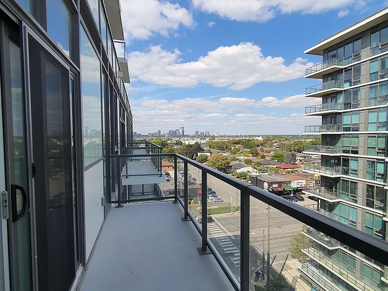 1195 The Queensway #807 — Photo 16