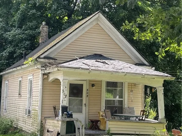 507 Bell St, Akron, OH 44307