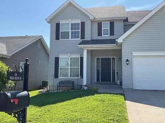 3rd image of 228 Pecan Bluffs Dr
