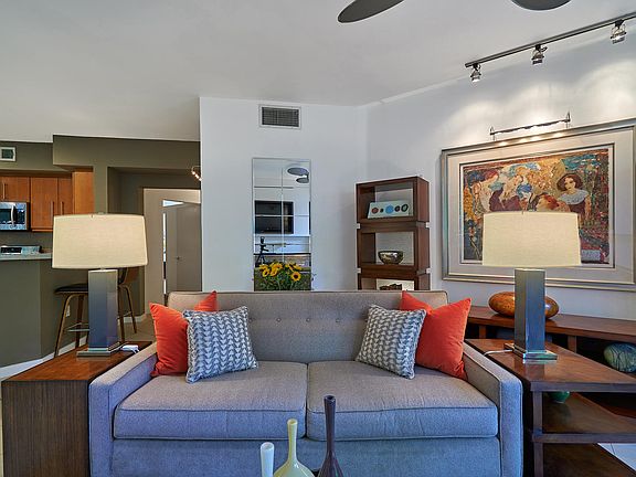 5th image of 850 E Palm Canyon Dr Unit 101