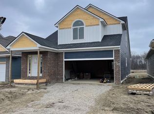 27507 Mary Jane Lane West Ln, Chesterfield Township, MI 48047