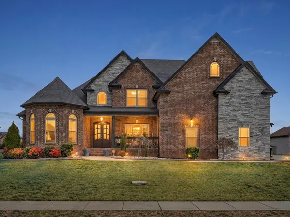 2976 Hartley Dr, Clarksville, TN 37043
