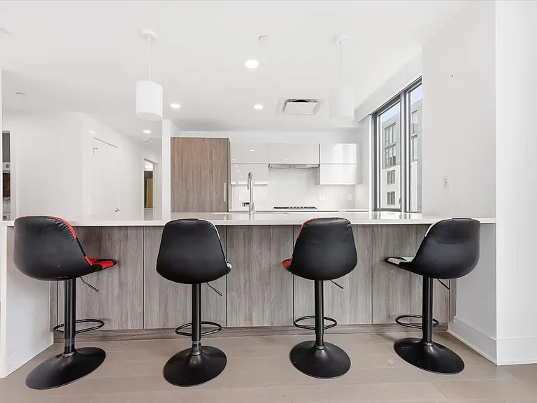 9 Avenue At Port Imperial #1016 — Photo 11