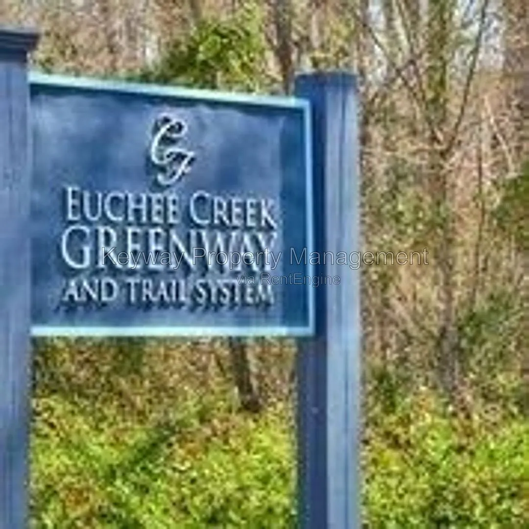 3 bed, 2.5 bath, 1540 sqft, $1,850 — Photo 4