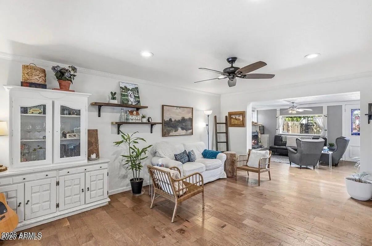 4 bed, 3.0 bath, 1711 sqft, $4,595 — Photo 4
