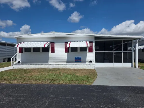 86 Robin Ln #86, Englewood, FL 34223