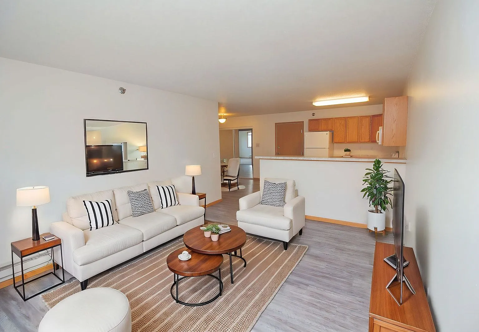 Calico Apartments — Photo 3