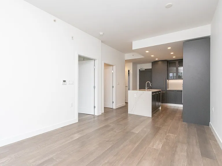 5733 Alberta St #305 — Photo 4