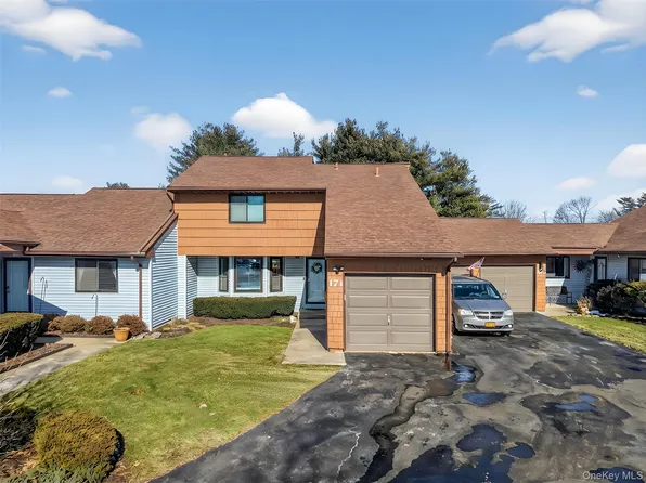 171 Melanie Way, Commack, NY 11725