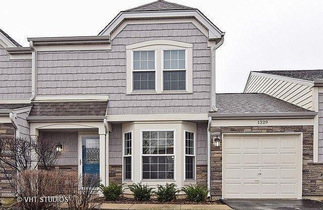 1st image of 1329 Woodlake Dr
