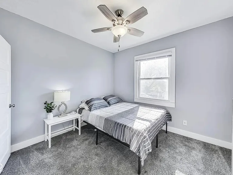 2nd room / office - staged