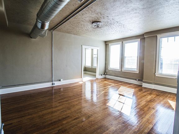 2nd image of 2243 Jones St APT 310