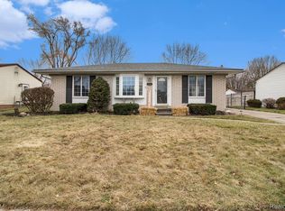 1256 Portland St, Westland, MI 48186