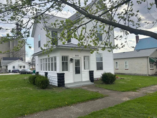 208 E 6th St, Fowler, IN 47944