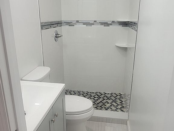3rd image of 2423 Gillmore St