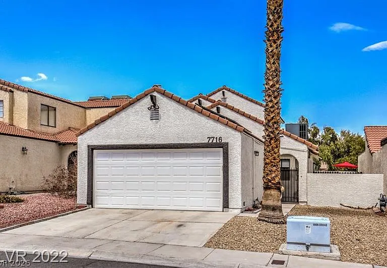 7716 Sparkle Ave — Photo 2