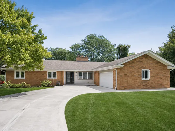 2865 Leanne Ct, Northbrook, IL 60062
