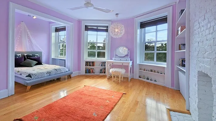 Sold by Compass | media 6