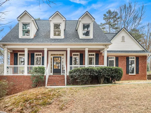 3740 Cannonwolde Dr, Snellville, GA 30039