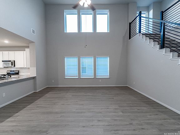 3rd image of 14712 Sycamore Crossing