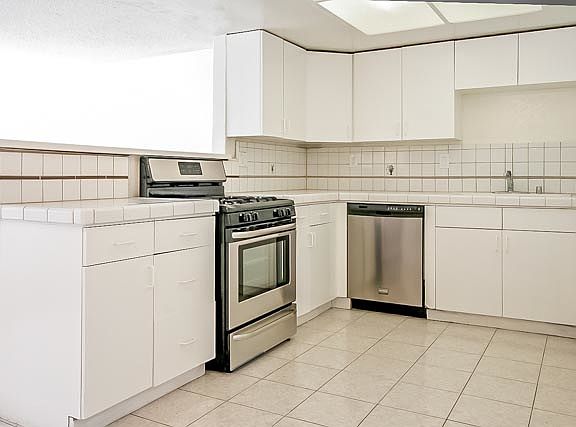 2nd image of 627 S Velare St APT 8