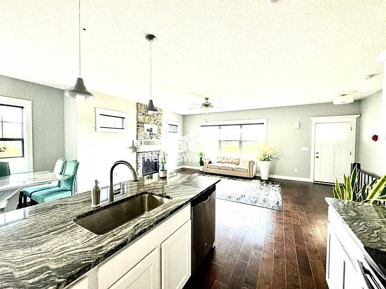 602 SW Magazine Rd — Photo 14